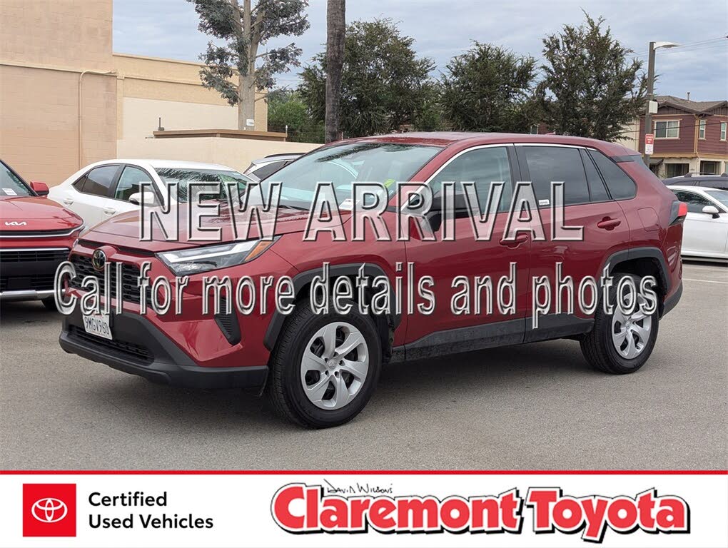 2024 Toyota RAV4 LE AWD