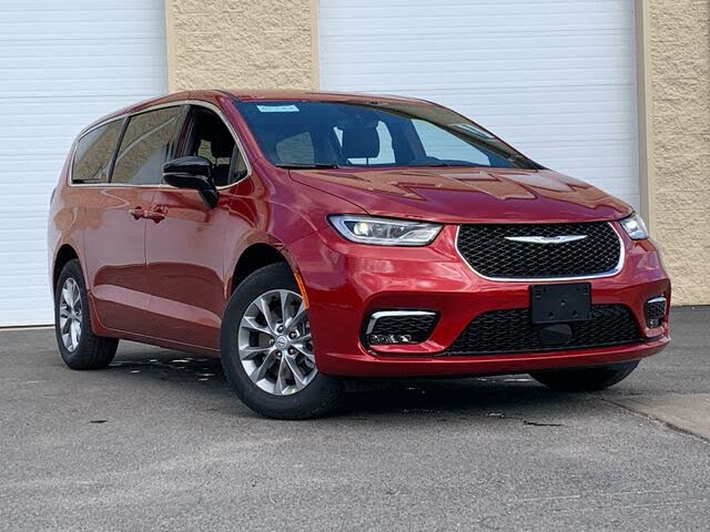 2026 Chrysler Pacifica Select AWD