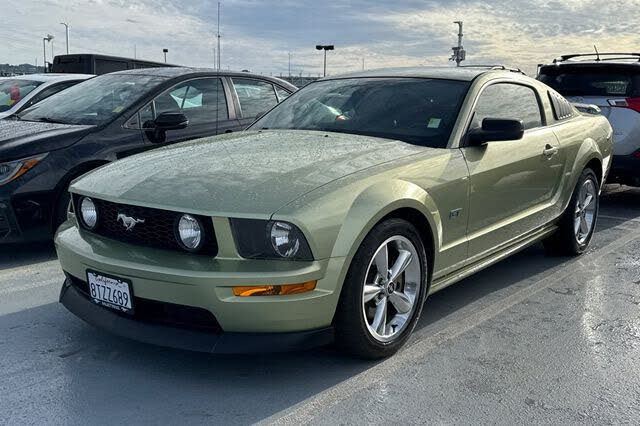2006 Ford Mustang GT Premium RWD