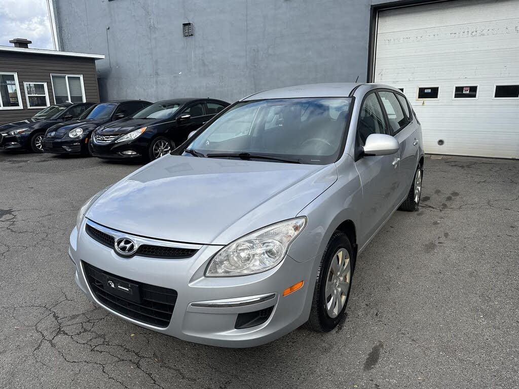 Hyundai Elantra Touring GLS FWD 2011