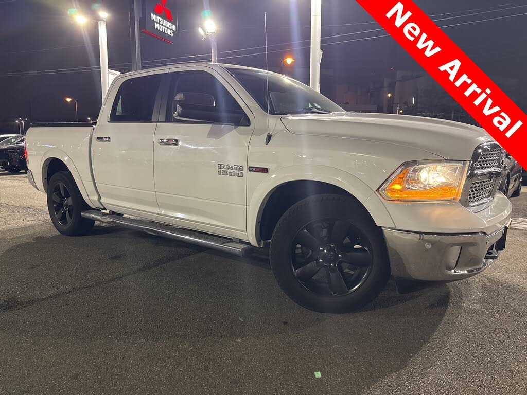 2015 RAM 1500 Laramie Crew Cab 4WD