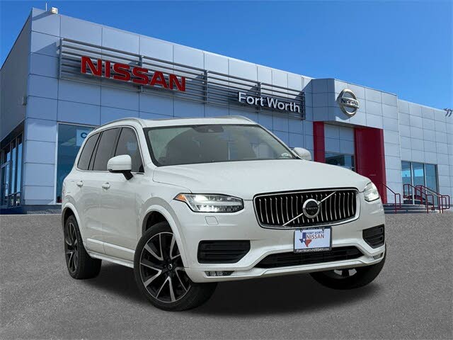 2022 Volvo XC90 T6 Momentum 7-Passenger AWD