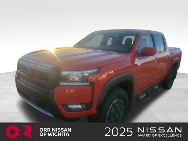 2025 Nissan Frontier PRO-4X Crew Cab 4WD