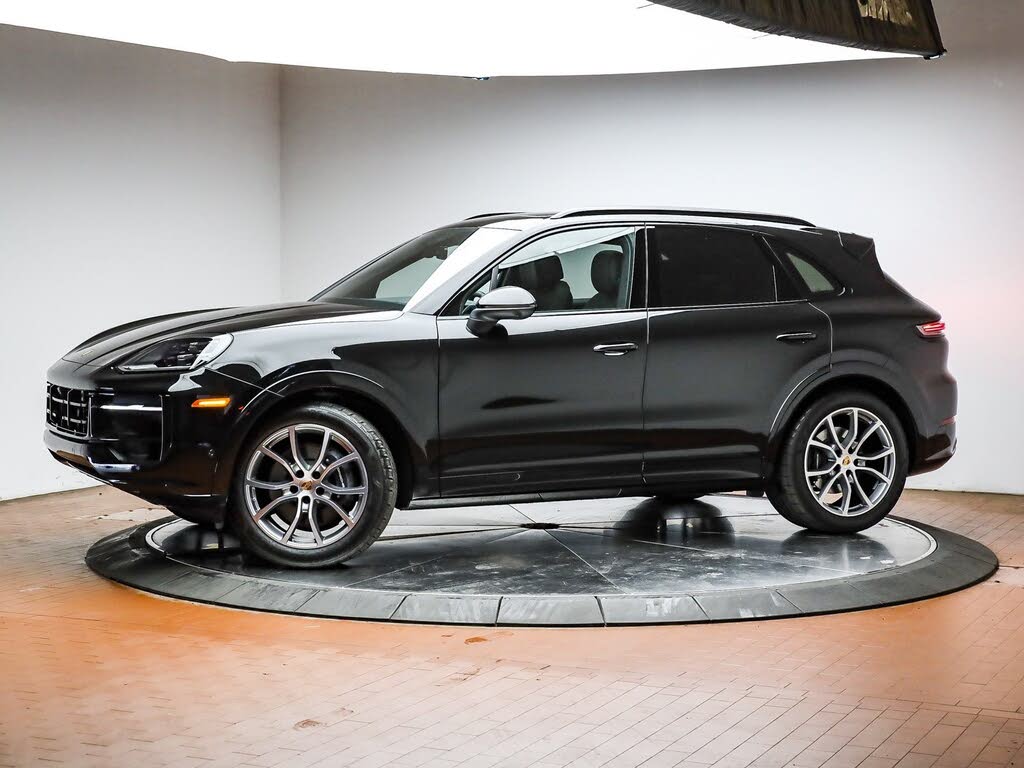 2025 Porsche Cayenne AWD