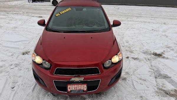 Chevrolet Sonic 1LT Sedan FWD 2012