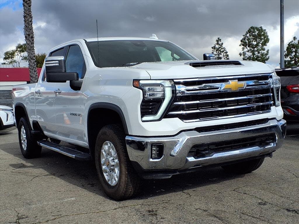 2024 Chevrolet Silverado 2500HD LTZ Crew Cab 4WD