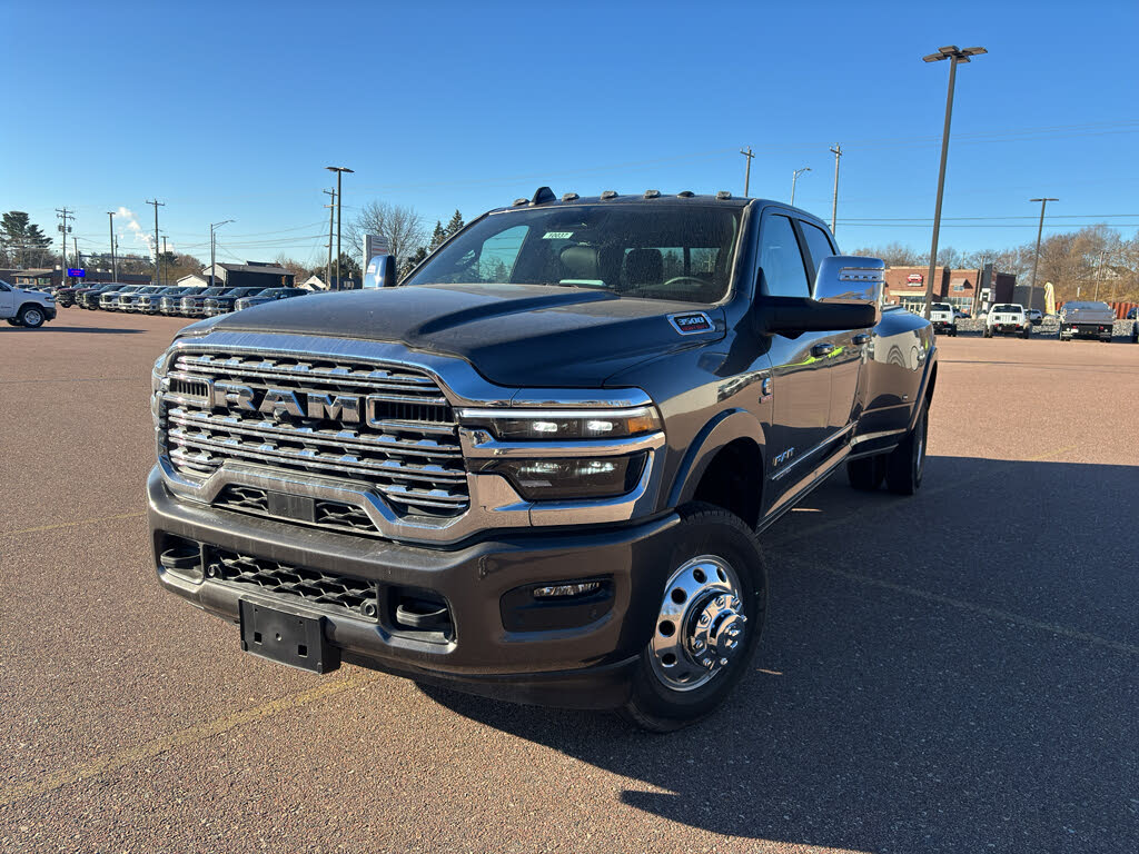 2026 RAM 3500 Limited Crew Cab LB DRW 4WD