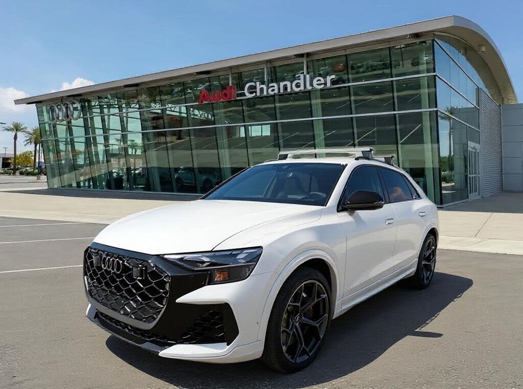 2025 Audi RS Q8 4.0T quattro Performance