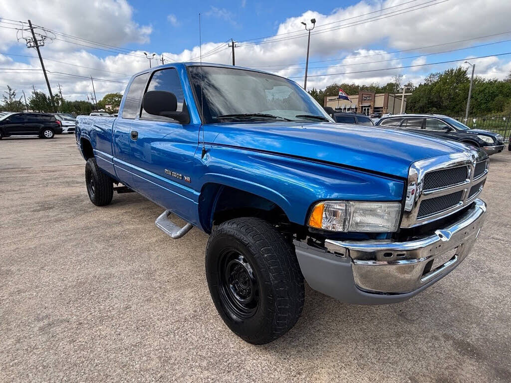 2001 Dodge RAM 2500 ST Quad Cab LB 4WD