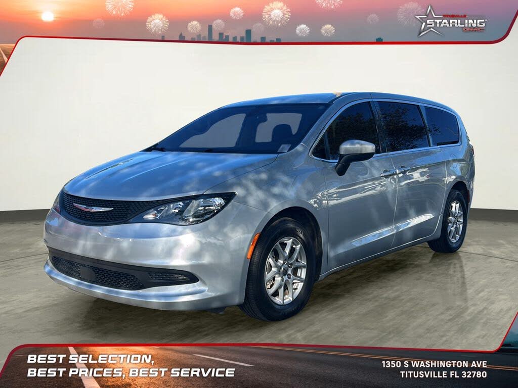 2022 Chrysler Voyager LX FWD