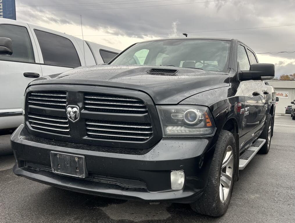 2016 RAM 1500 Sport Crew Cab 4WD