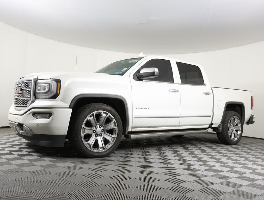 2018 GMC Sierra 1500 Denali Crew Cab 4WD