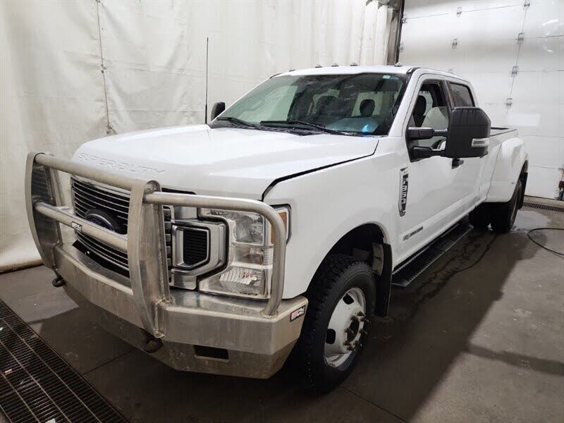 2022 Ford F-350 Super Duty XLT Crew Cab LB DRW 4WD
