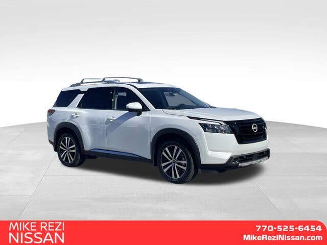 2025 Nissan Pathfinder Platinum FWD
