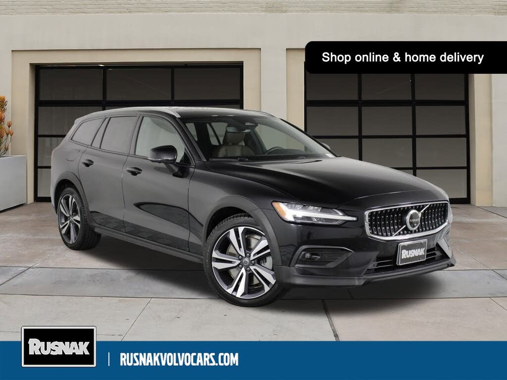 2023 Volvo V60 Cross Country B5 Plus AWD
