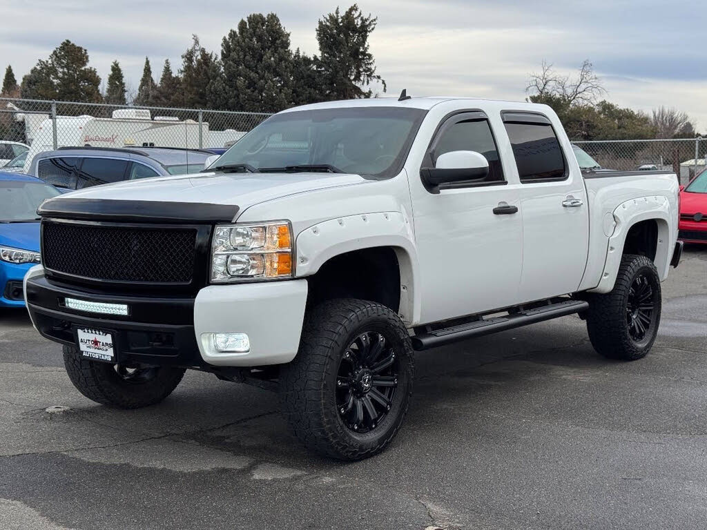 2013 Chevrolet Silverado 1500 LTZ Crew Cab 4WD