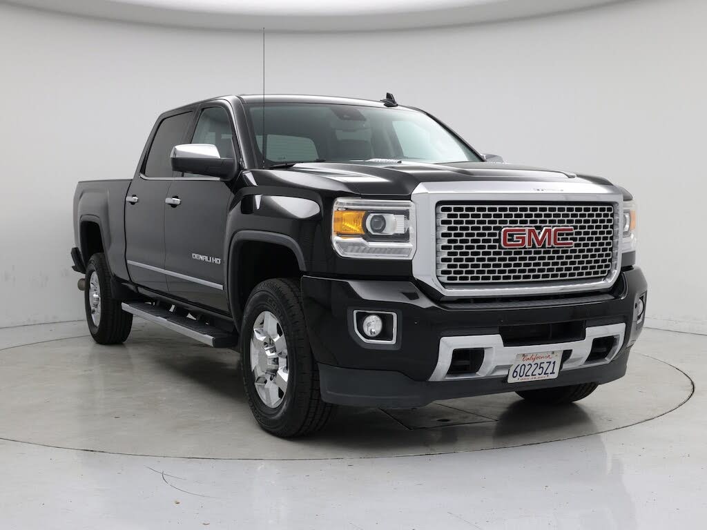 2016 GMC Sierra 2500HD Denali Crew Cab SB 4WD