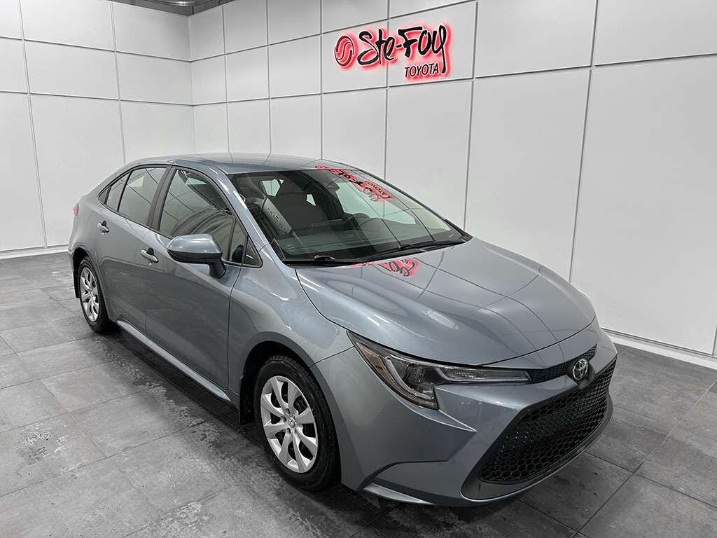 2022 Toyota Corolla LE FWD