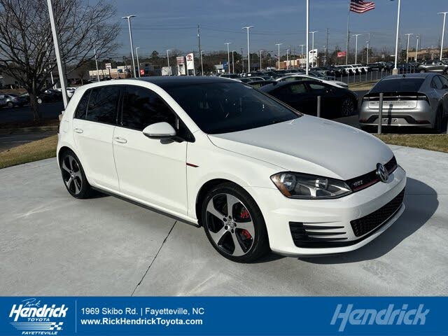 2016 Volkswagen Golf GTI 2.0T SE 4-Door FWD