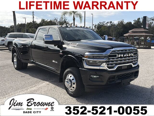 2025 RAM 3500 Limited Crew Cab LB DRW 4WD