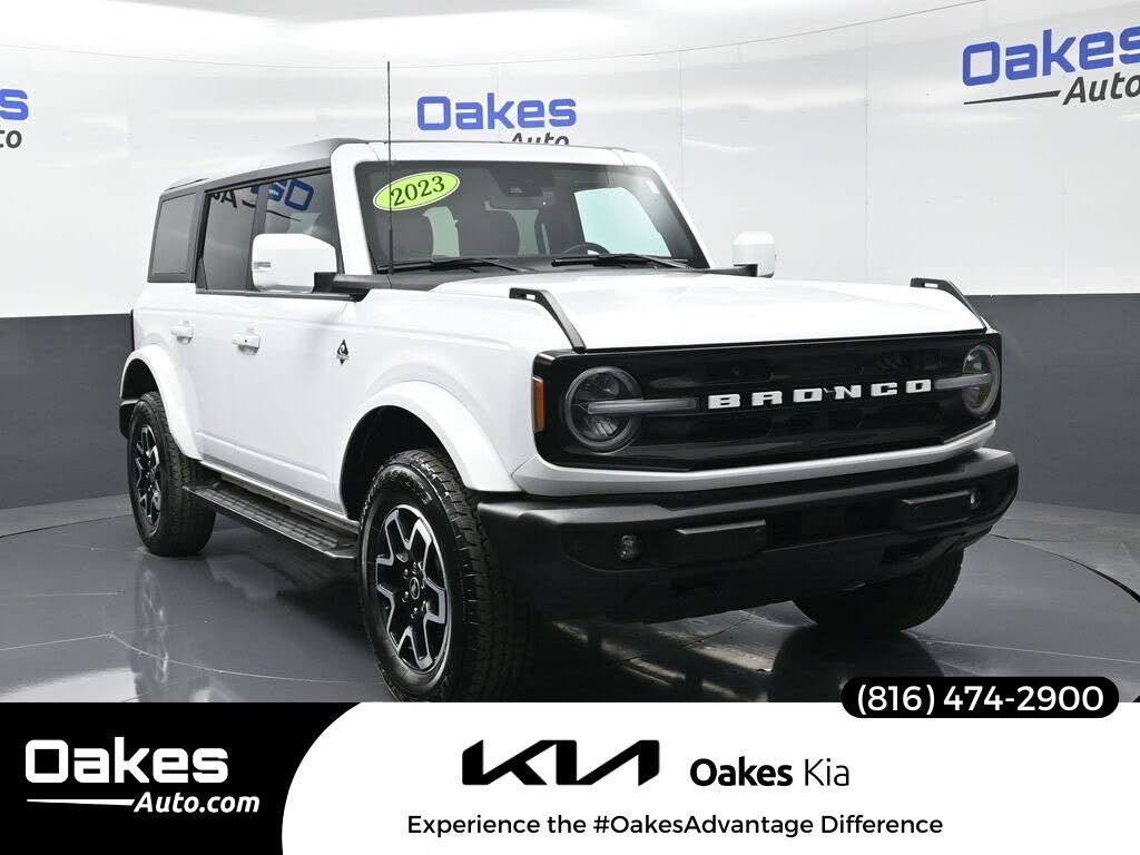 2023 Ford Bronco Outer Banks 4-Door 4WD