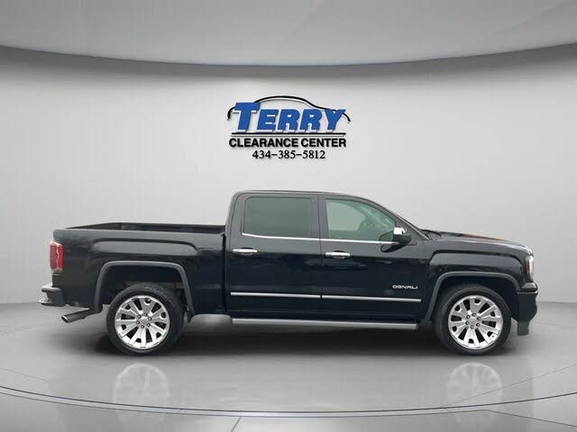 2017 GMC Sierra 1500 Denali Crew Cab 4WD