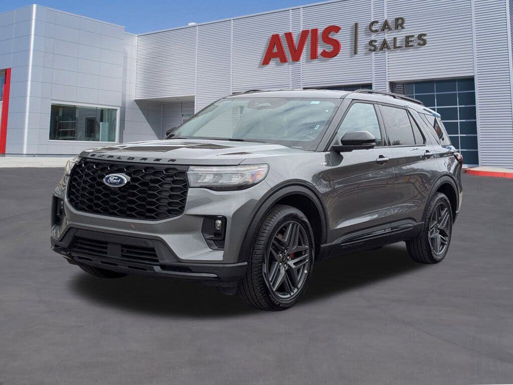 2025 Ford Explorer ST-Line AWD