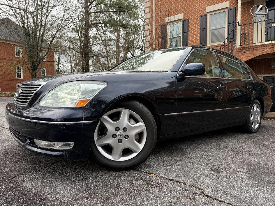 2004 Lexus LS 430 RWD