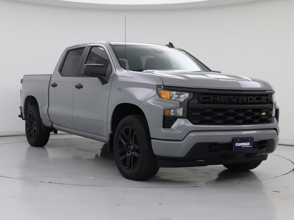 2025 Chevrolet Silverado 1500 Custom Crew Cab 4WD