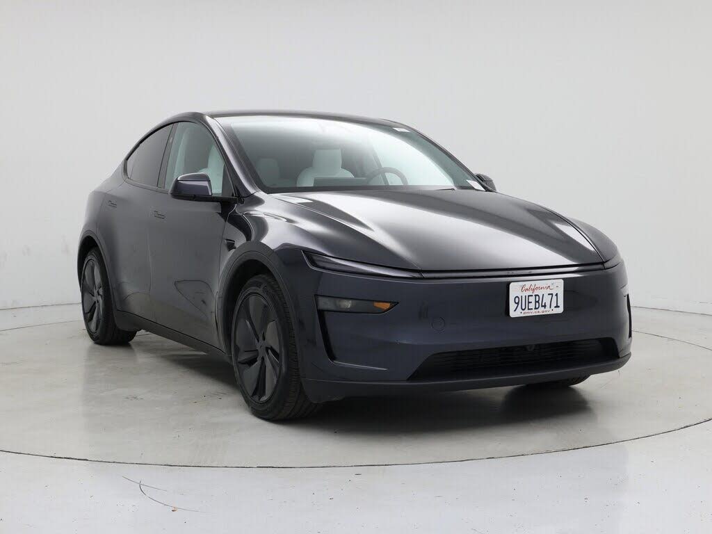 2026 Tesla Model Y Long Range RWD