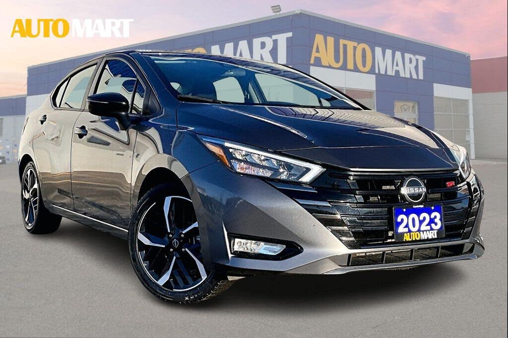 2023 Nissan Versa SR FWD