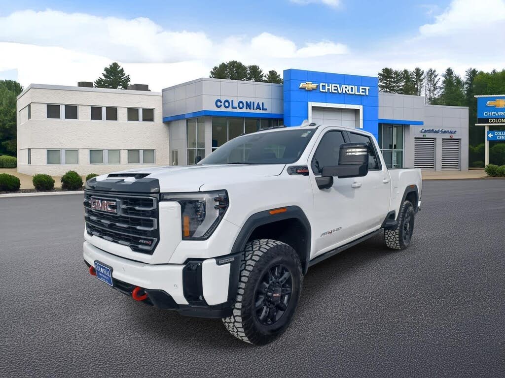2025 GMC Sierra 2500HD AT4 Crew Cab 4WD
