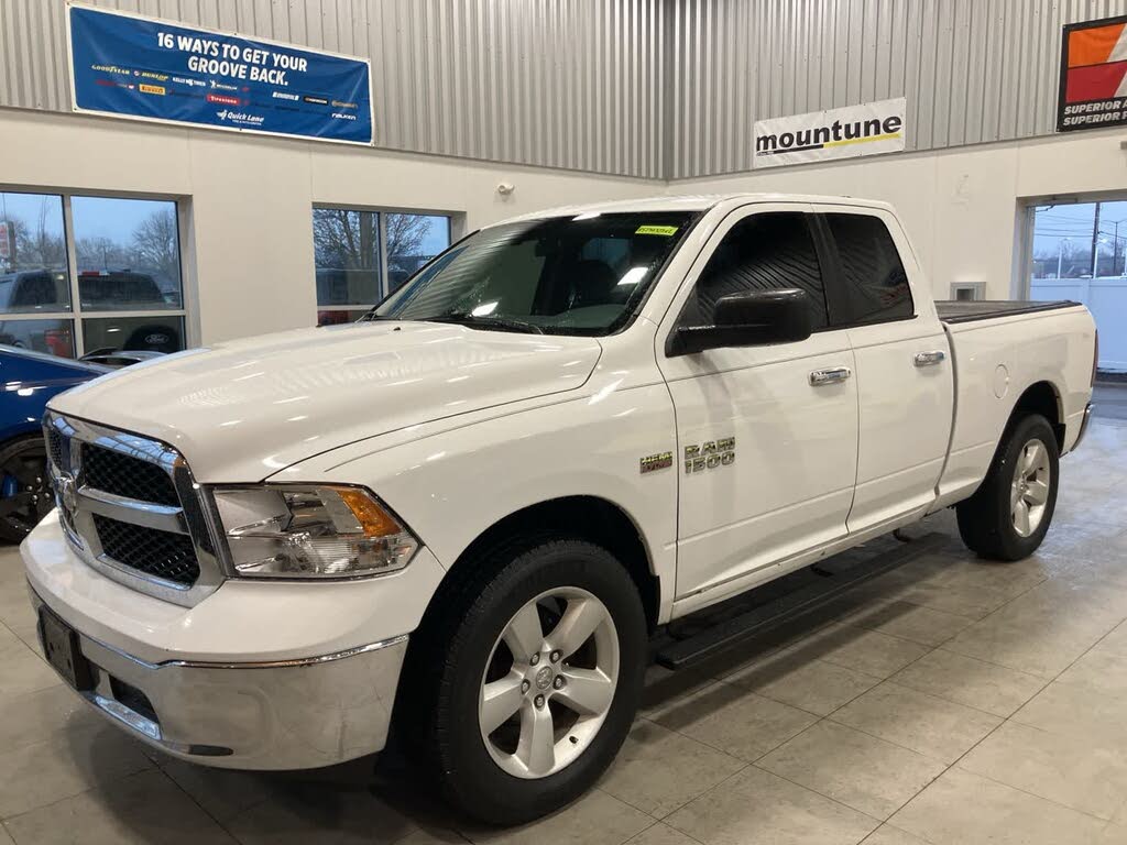 2017 RAM 1500 SLT Quad Cab 4WD