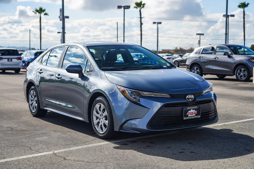 2024 Toyota Corolla LE FWD