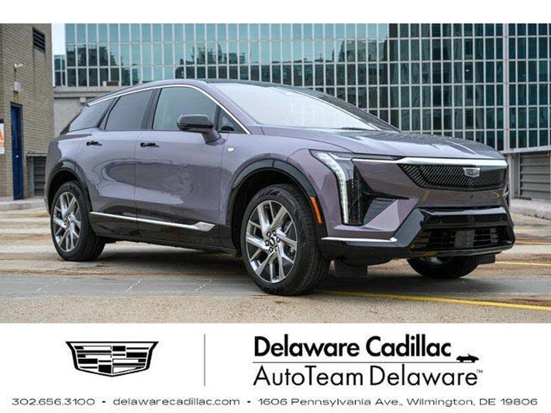 2026 Cadillac OPTIQ Premium Luxury AWD
