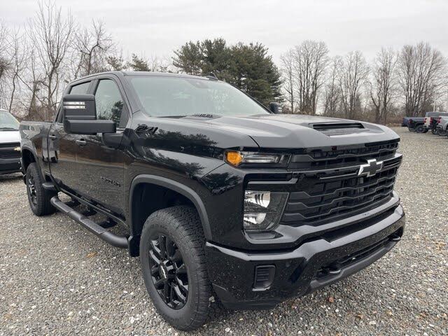 2026 Chevrolet Silverado 2500HD Custom Crew Cab 4WD