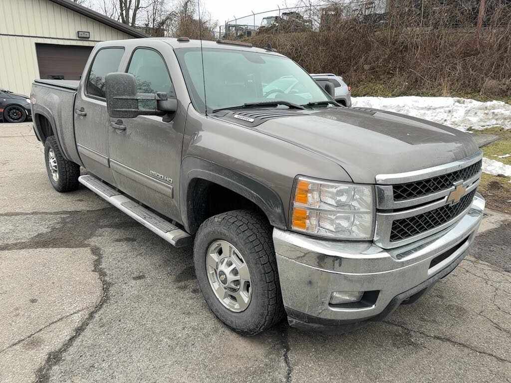 2014 Chevrolet Silverado 2500HD LT Crew Cab 4WD