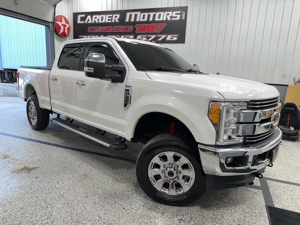 2017 Ford F-250 Super Duty Lariat Crew Cab 4WD