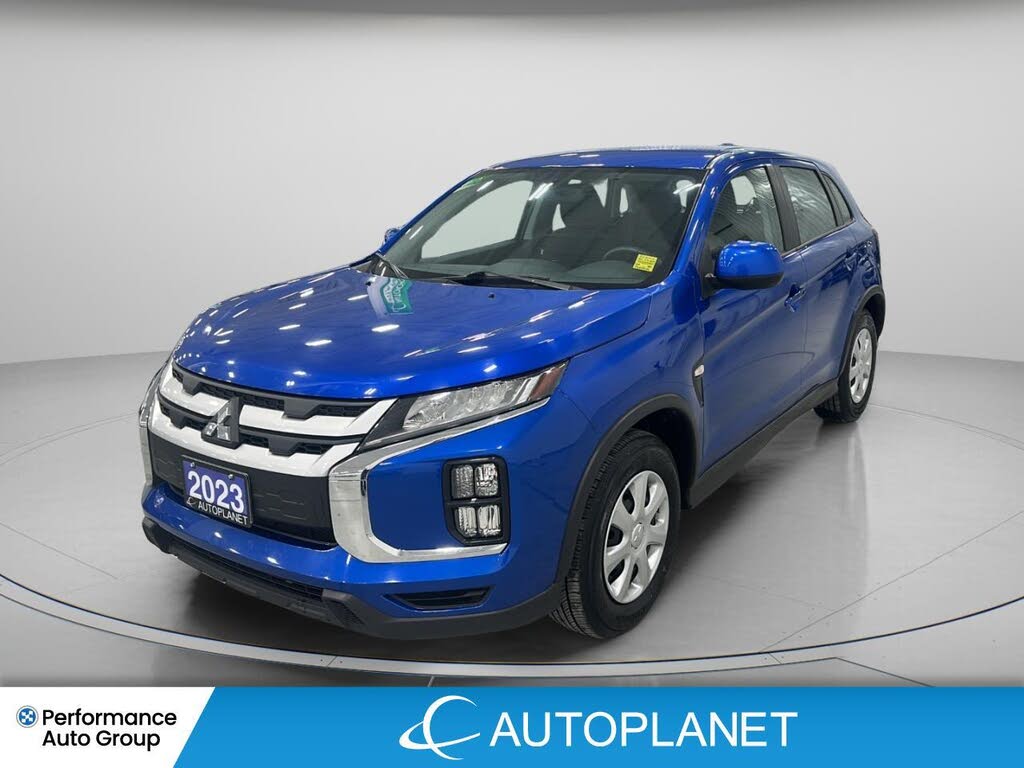 2023 Mitsubishi RVR ES AWC