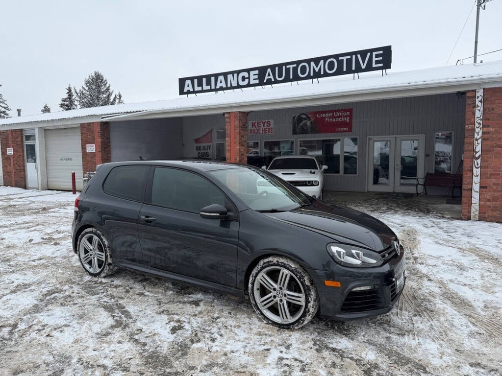 2012 Volkswagen Golf R 2-Door AWD