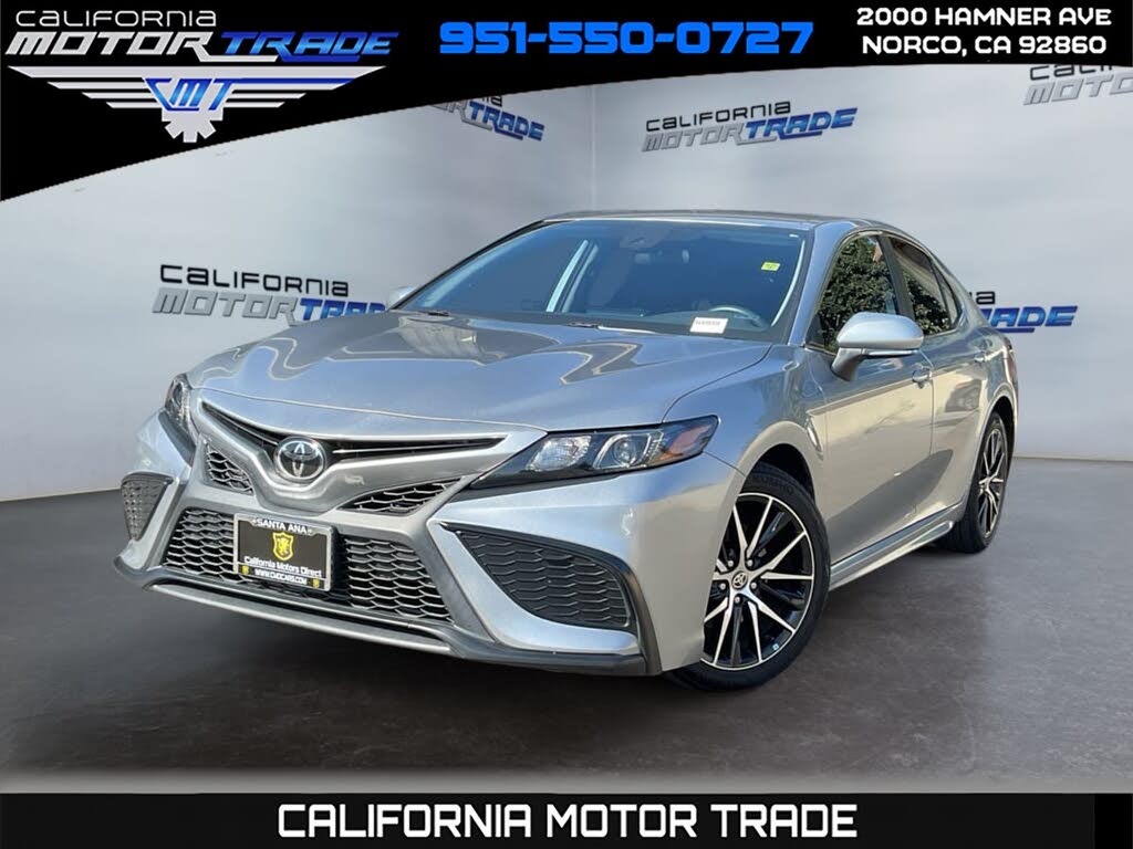 2022 Toyota Camry SE FWD