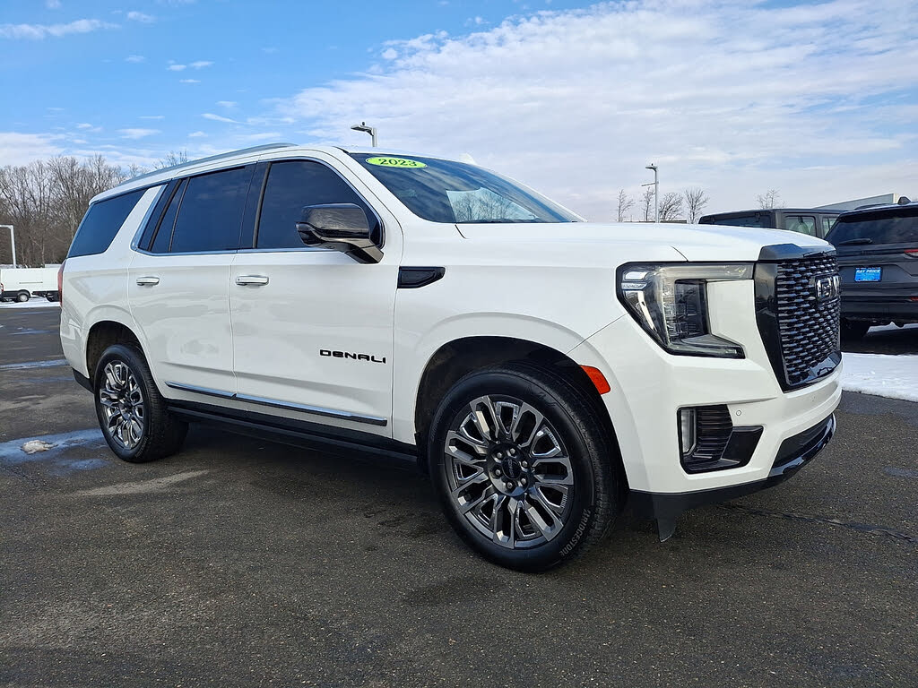 2023 GMC Yukon Denali 4WD