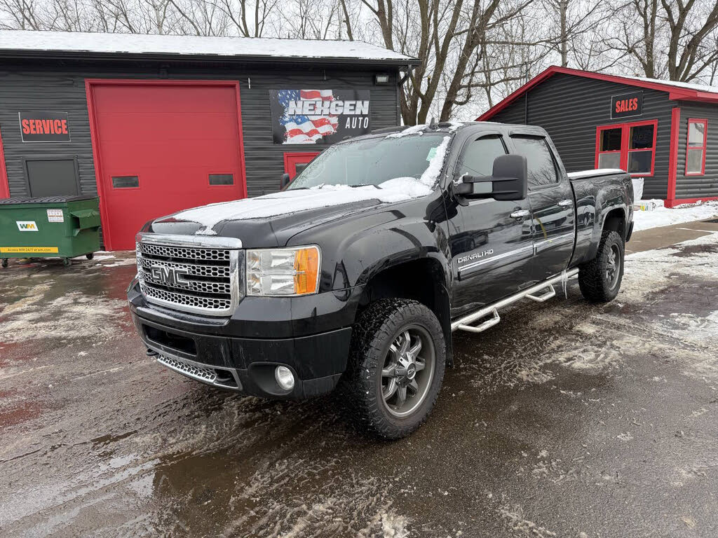 2012 GMC Sierra 2500HD Denali Crew Cab SB 4WD