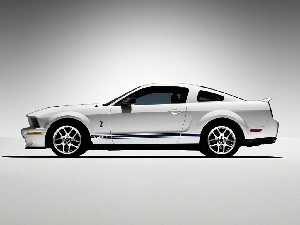 2007 Ford Mustang Shelby GT500 Coupe RWD