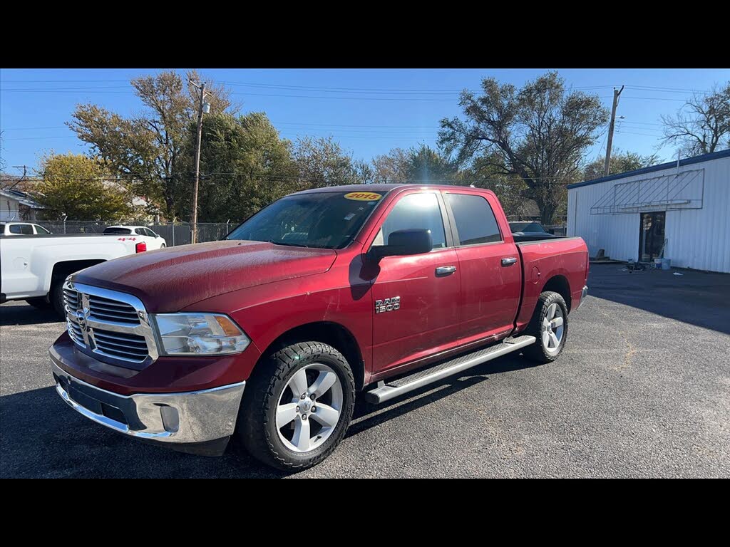 2015 RAM 1500 SLT Crew Cab 4WD
