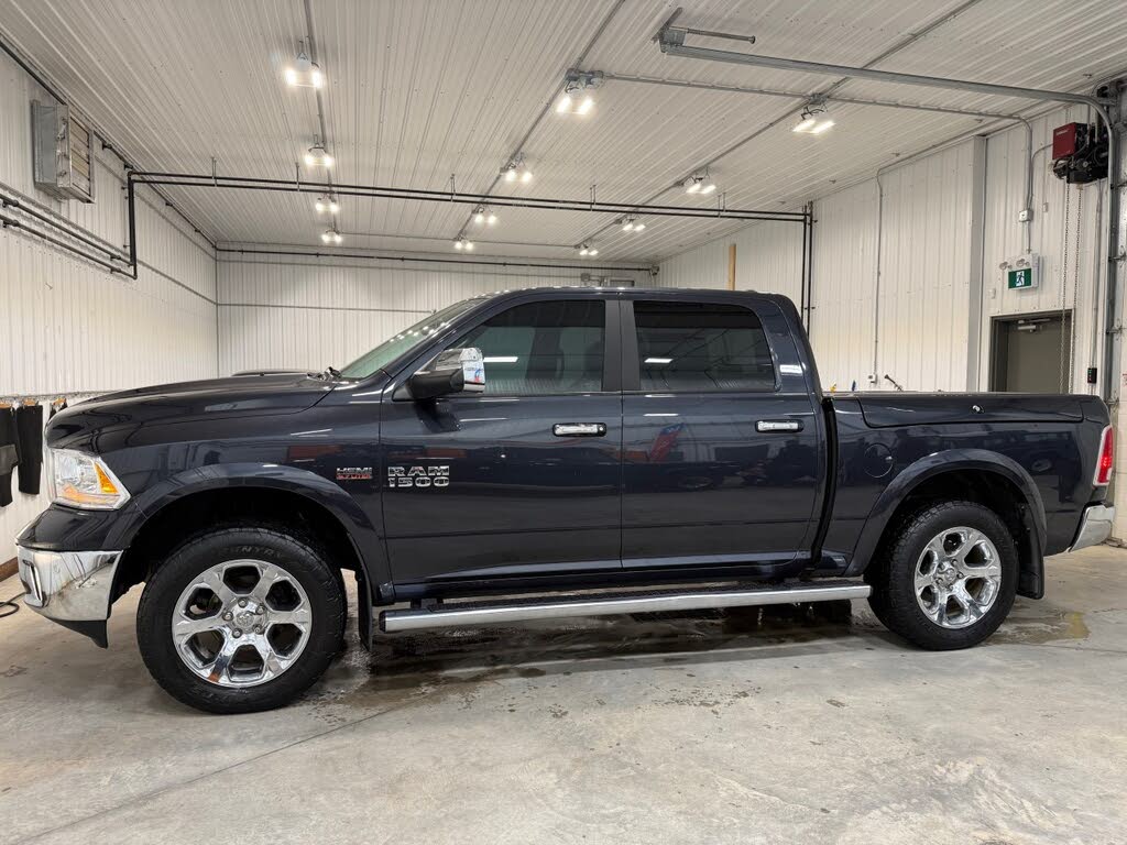 RAM 1500 Laramie Crew Cab 4WD 2017