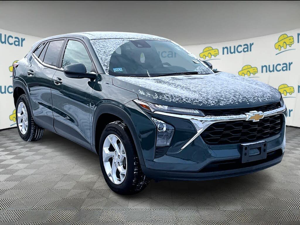 2025 Chevrolet Trax LS FWD