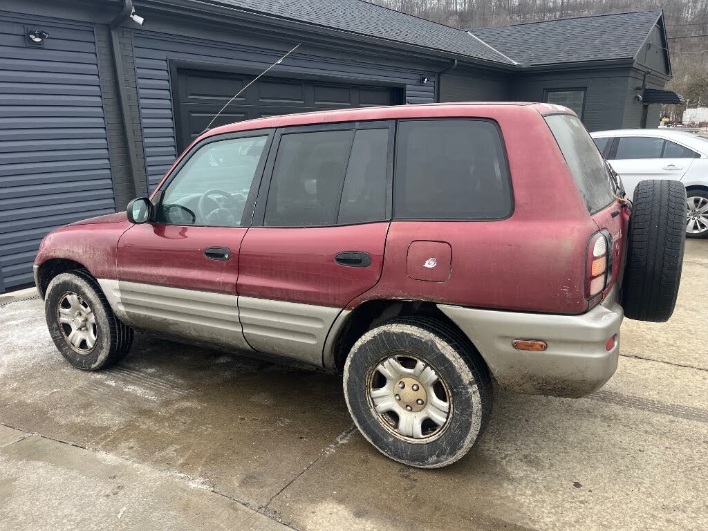 2000 Toyota RAV4 Base 4WD