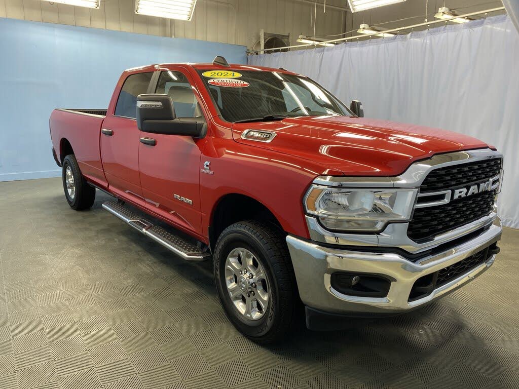 2024 RAM 3500 Big Horn Crew Cab LB 4WD