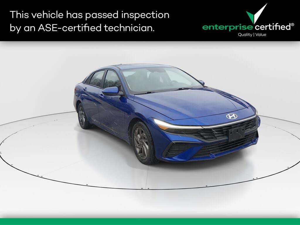 2024 Hyundai Elantra SEL FWD